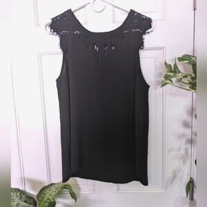 Lace Illusion Top SZ M from 41 Hawthorn Black